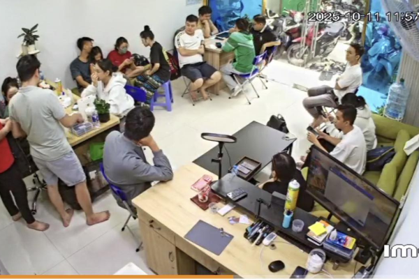 THAY PIN ĐIỆN THOẠI UY TÍN QUẬN 10